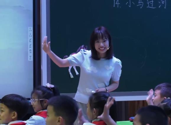 謝春艷，《小馬過(guò)河》，二年級(jí)下冊(cè)，第五單位