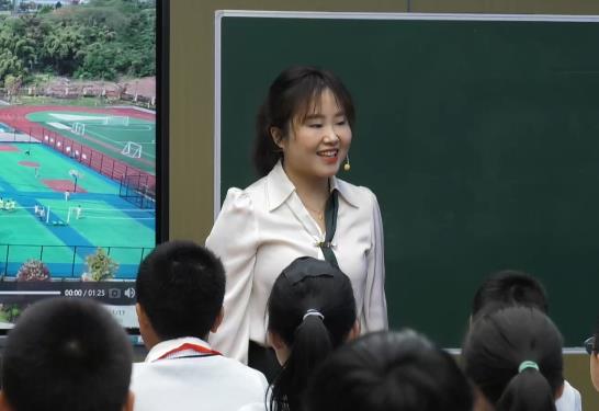 賀靜，《漫畫的啟示》，五年級(jí)下冊(cè)習(xí)作，第八單位